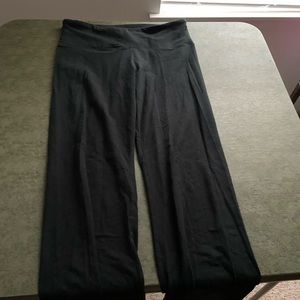 Black XL Victoria’s Secret yoga pants - plain